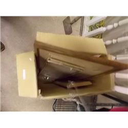 BOX OF ASSORTED PICTURE FRAMES