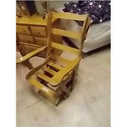MAPLE GLIDER ROCKER