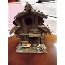WOOD BIRD HOUSE