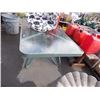 Image 1 : GREEN PATIO TABLE