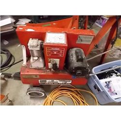 CRAFTSMAN AIR COMPRESSOR - 37L - 1 HP