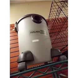 SHOP VAC - 5 GAL - HAUSMANN