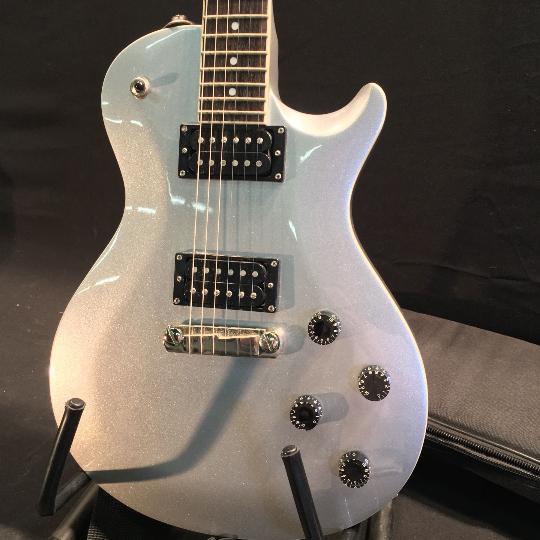 Prs Lp Style PRS TREMONTI SE LES PAUL STYLE ELECTRIC GUITAR, SERIAL NUMBER D02633 ...