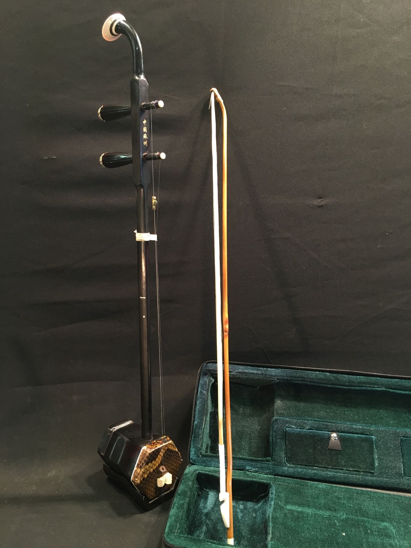 CHINESE ERHU, TRADITIONAL 2 STRING BOWED INSTRUMENT, WITH PYTHON SKIN ...