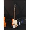 Image 2 : 3 GUITARS: SAMICK STRAT COPY ELECTRIC GUITAR WITH SOFT SHELL CASE, YAMAHA C-70 NYLON STRING GUITAR