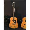 Image 3 : 3 GUITARS: MAGNUM MARQUIS SERIES MS-240 ACOUSTIC GUITAR WITH SOFT SHELL CASE, HONDO MODEL H-18-12