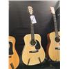 Image 3 : 3 GUITARS: YAMAHA FG-335 II ACOUSTIC GUITAR WITH HARD SHEL CASE, WASHBURN 12 STRING ACOUSTIC GUITAR