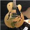 Image 3 : NORTHLAND GUITARS MRW HOLLOW BODY ACOUSTIC/ELECTRIC GUITAR WITH TWO PICKUPS AND TRAPEZE TAILPEICE,