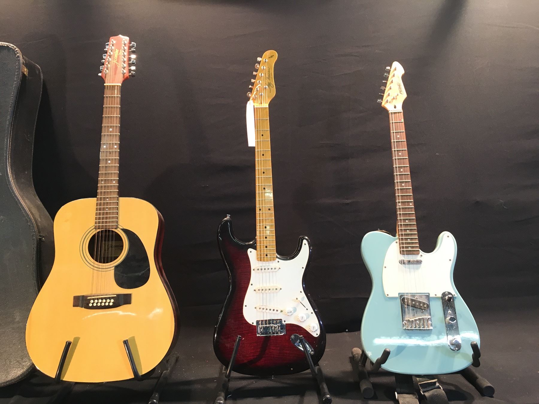 3 Guitars Jasmine By Takamine Es312 12 String Acoustic Guitar With Hard Shell Case Peavey Raptor