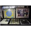 Image 2 : LOT OF ASSORTED MUSIC AND OTHER POP CULTURE PICTURES, SOME AUTOGRAPHED, FRAMED AND UNFRAMED