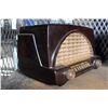 Image 2 : PHILCO ANTIQUE RADIO