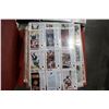 Image 2 : 2 BOOKS OF HOCKEY CARDS