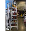 Image 1 : ALUMINUM STEP LADDER