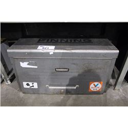 CRAFTSMAN TOOL BOX