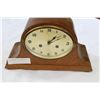 Image 2 : CHIME MANTLE CLOCK WITH KEY