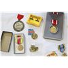 Image 2 : LOT OF US MEDALS AND PINS