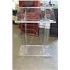 Image 1 : PLEXIGLASS PODIUM