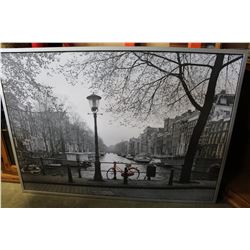 LARGE FRAMED PRINT