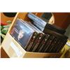 Image 2 : LOT OF MAGIC TRICK KITS AND ASUS TABLET KEYBOARDS