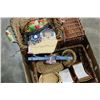 Image 2 : LOT OF WICKER BASKETS AND TOY WICKER LOUNGE