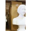 Image 2 : LOT OF WHITE POTTERY BUSTS