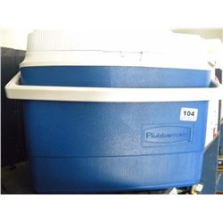 RUBBERMAID BLUE AND WHITE COOLER