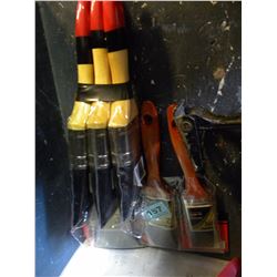 6 NEW ASSORTED PAINT BRUSHES
