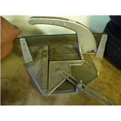 TILE CUTTER