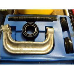 PRESS TOOL