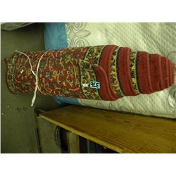 CARPET RUNNER