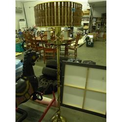 VINTAGE FLOOR LAMP