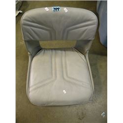 FOLDING BOAT SEAT