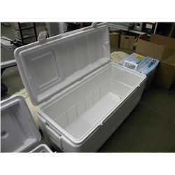 LARGE IGLOO COOLER