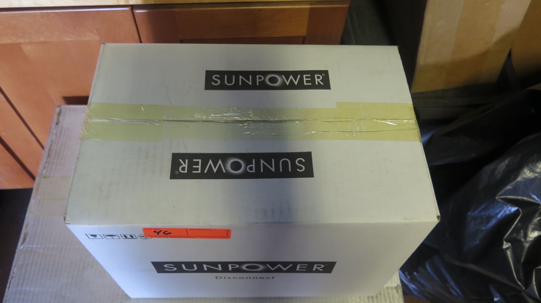 New Sunpower SPR 4000M Inverter and Sunpower SPR-DC-DISC-M-US Disconnect