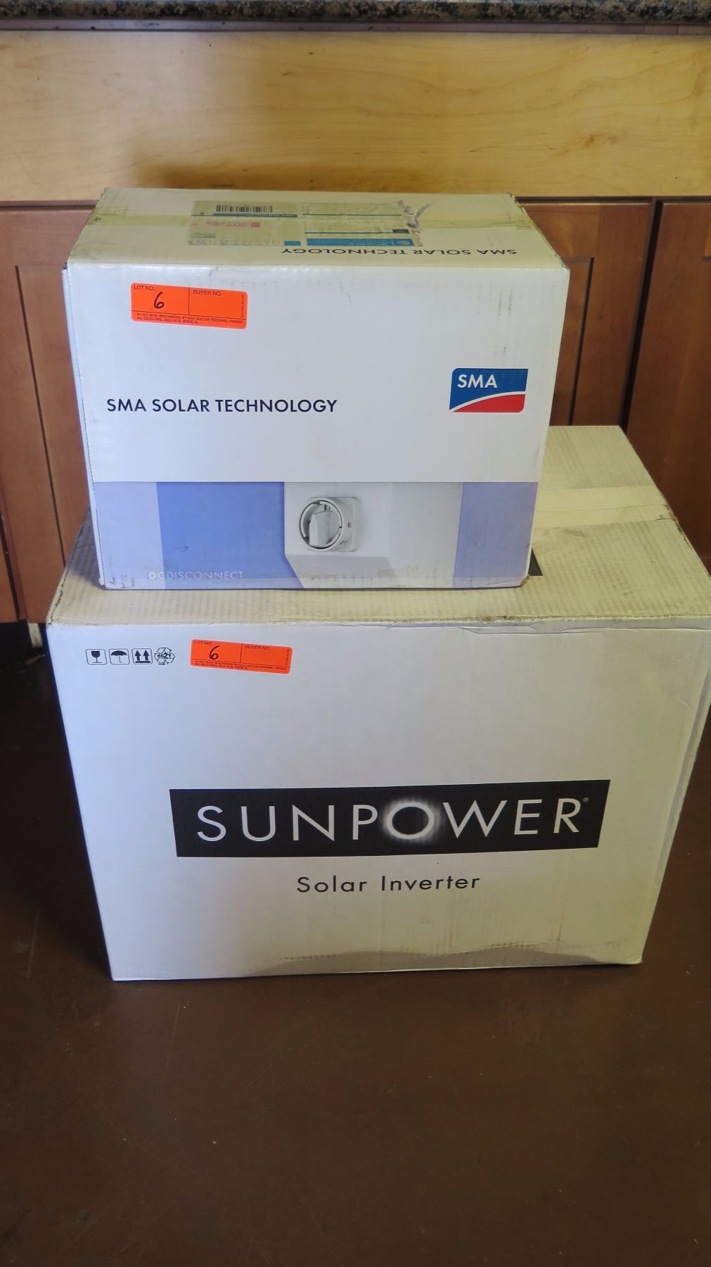 New Sunpower SPR 4000M Inverter and SMA DC-DISCONU-21 Disconnect - Oahu ...