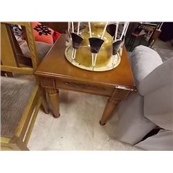 NEW MAHOGANY END TABLE