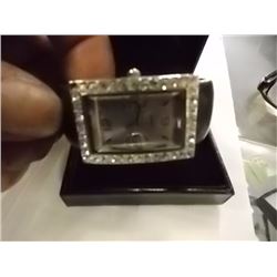 WATCH - DIAMOND STYLE FACE
