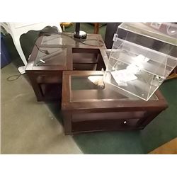 MAHOGANY COFFEE TABLE ON CASTERS - 2 PC USE SEPERATE AS END TABLES - OR TOGETHER AS COFFEE TABLE - W