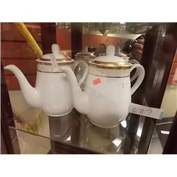 PRIMOVERA TEA POTS - 2 - ROYAL HERITAGE
