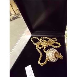 GOLD & DIAMOND STYLE NECKLACE