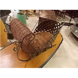 WROUGHT IRON SLEIGH ORNAMENT - 15'H X 13"L