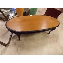 OVAL RETRO COFFEE TABLE