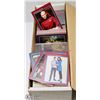 Image 1 : BOX W/ STAR TREK CARDS