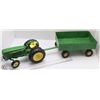 Image 1 : VINTAGE DIE CAST JOHN DEERE TRACTOR & TRAILER