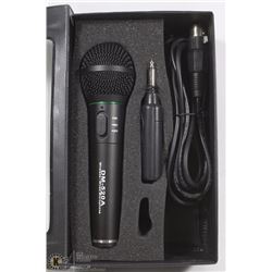 WIRELESS PROFESSIONAL MICROPHONE