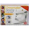 Image 1 : DRESSMAKER SEWING CENTER MACHINE