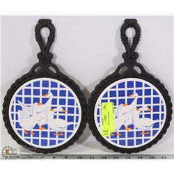 CAST IRON POT HOLDERS