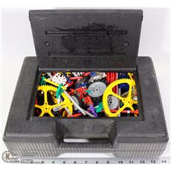 K'NEX SET IN CASE