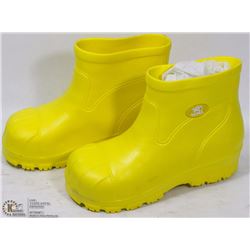 NEW GEKKOS KIDS SUMMER BOOTS SIZE 3