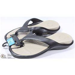 NEW GEKKOS FLIP-FLOPS SIZE MEN 10-11 WOMEN 12-13